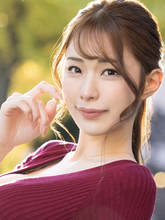 佐野由真(佐野ゆま)个人资料照片